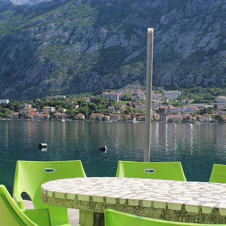 Mare E Montagna Apartment Kotor Exterior foto