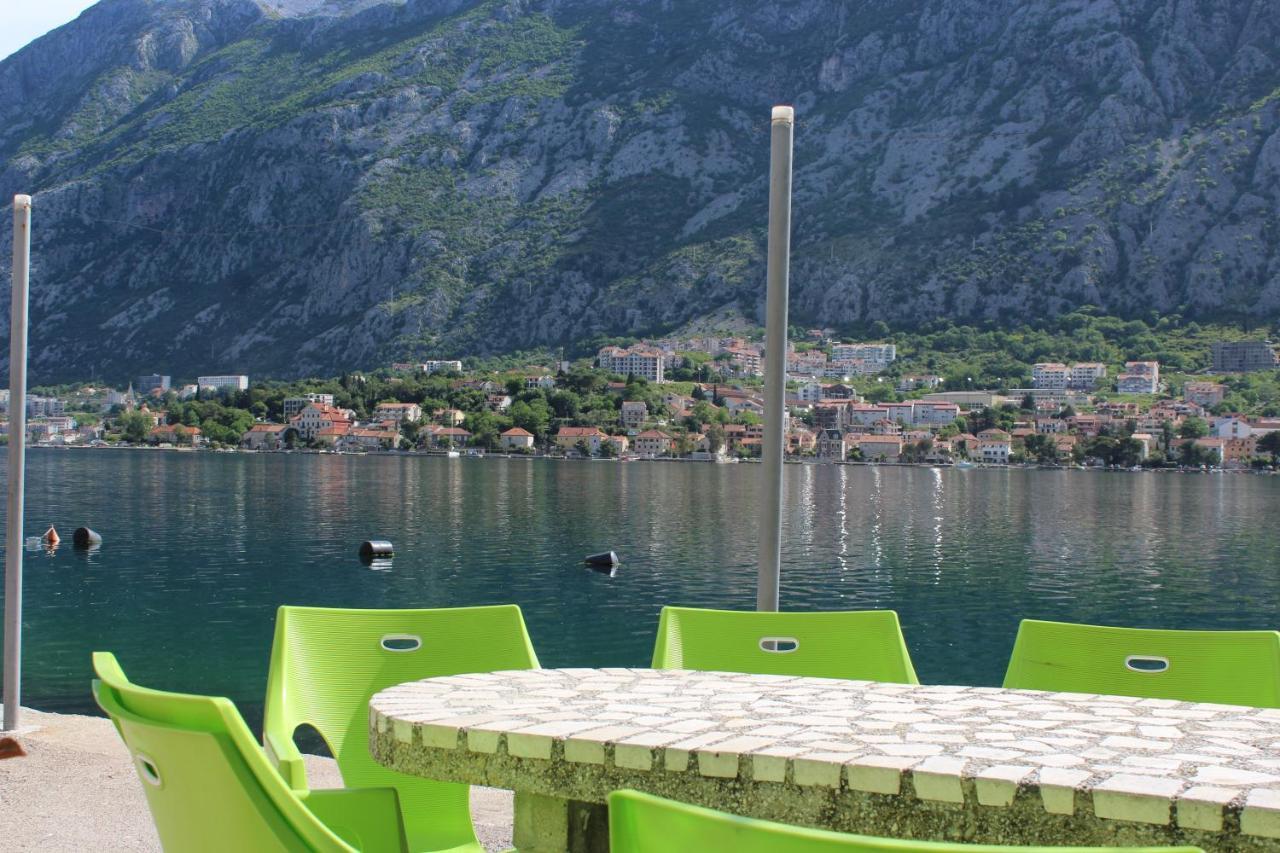 Mare E Montagna Apartment Kotor Exterior foto
