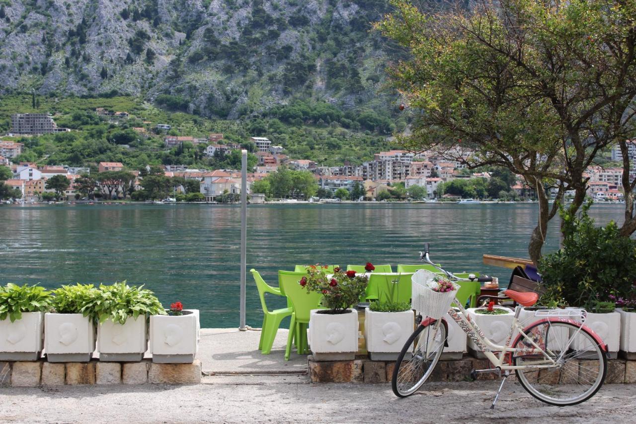 Mare E Montagna Apartment Kotor Exterior foto