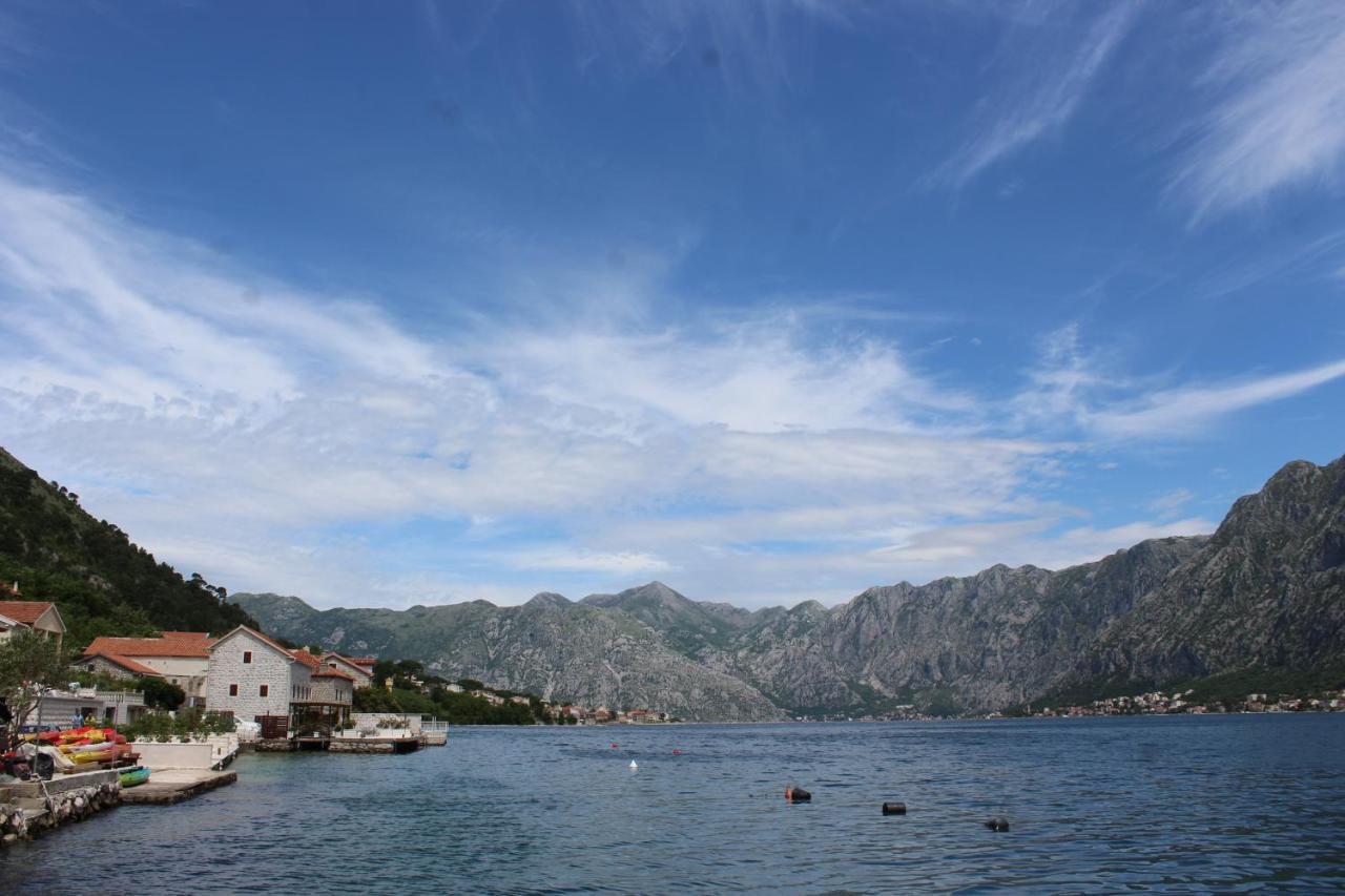 Mare E Montagna Apartment Kotor Exterior foto